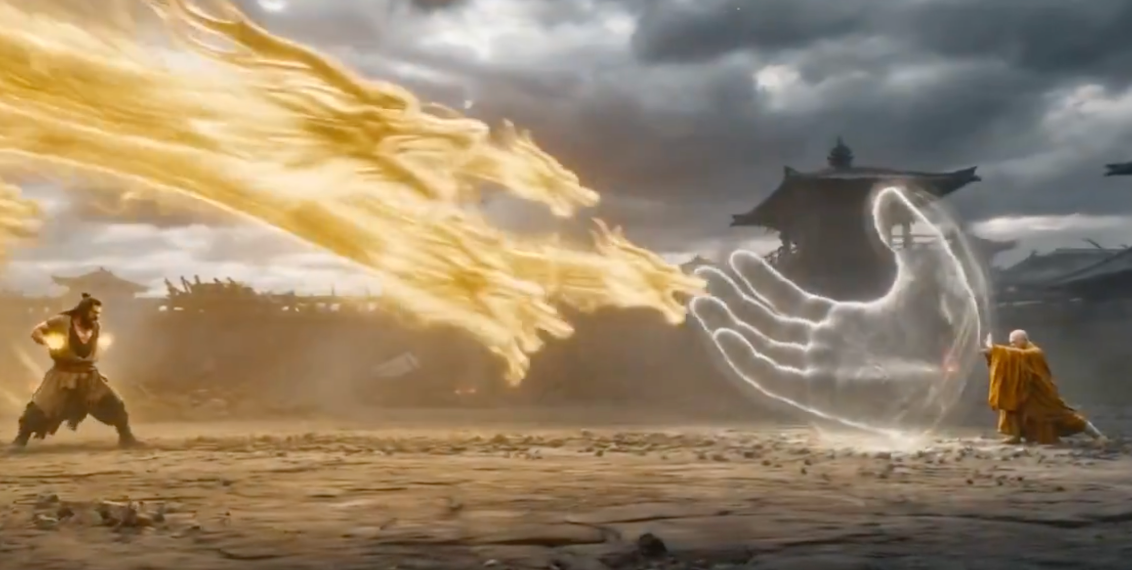 金色狂龙轰碎虚空巨掌的玄幻史诗