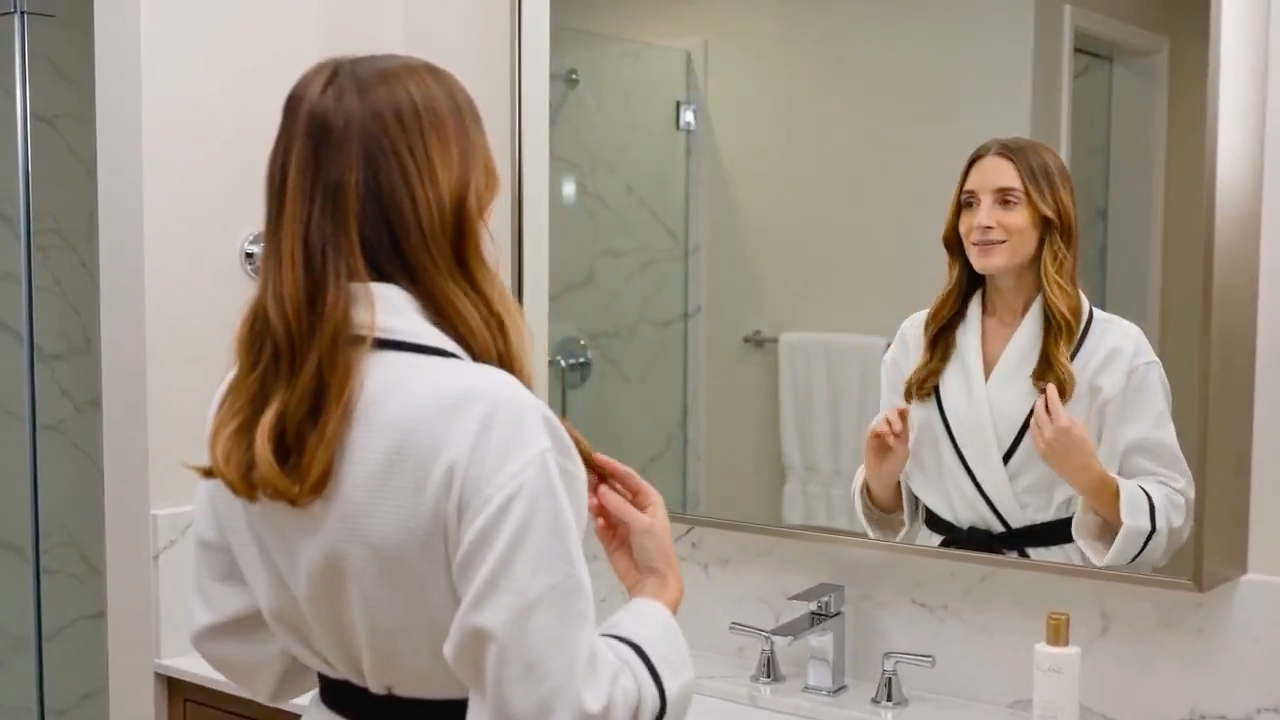 女性优质洗发水广告